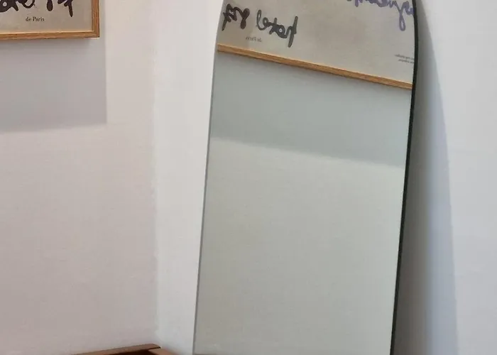 Wood&calm 우드앤캄 Station Apartment *